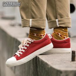 Wandelschoenen Heren Klassiek Skateboarden Zwart/Wit/Rood PU Laag Voor Heren Veterschoenen Heren Sneakers Maat 39-44 9620s