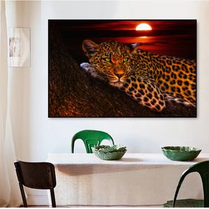 Peintures murales d'animaux léopard sur arbre coucher de soleil, images d'art imprimées pour salon, toile d'art moderne