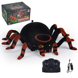 Mur escalade araignée télécommande jouets infrarouge RC animal enfant cadeau jouet Simulation fourrure électronique araignée Surprise jouet pour enfant 240307