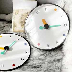 Wandklokken 12 in moderne minimalistische klok rond glas stil