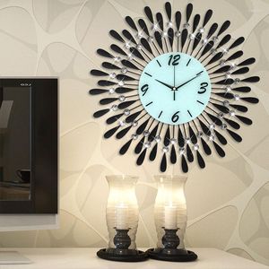 Horloges murales 3D montre Europe créativité salon décor à la maison design moderne minimalisme caractéristiques horloge muette à quartz