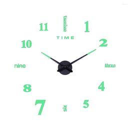 Wandklokken 61 inch Luminous Clock Acryl Silent Light in Dark Night Noordse mode niet tikkend met