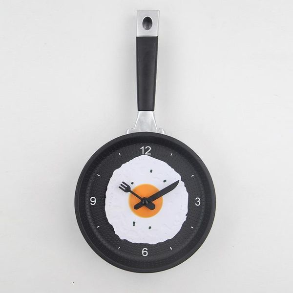 Horloges murales Abs Horloge Creative Restaurant Salon Ménage Simple Cuisine Omelette Pan Muet Montre Heure 230721