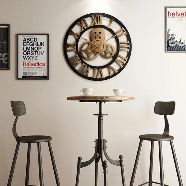 Los relojes de pared añaden un toque de encanto industrial Gear Clock Timeless