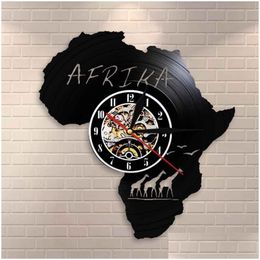 Horloges murales Afrique Animaux Faune Nature Girafe Vinyle Horloge Art Pépinière Décor Suspendu Temps Record Cadeau Unique 210401 Drop Deliver DHS2B