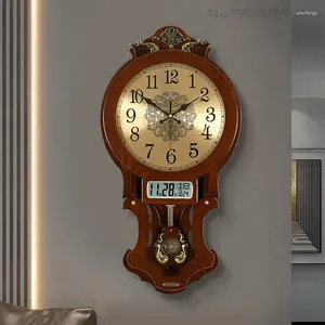 Horloges murales Antique Vintage Horloge en bois grand luxe vieux décoré pendule décoratif salon Horloge décor maison