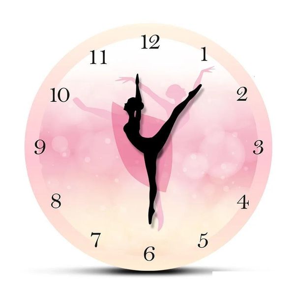 Relojes de pared Bailarina de ballet con números arábigos Decoración de dormitorio de niña Princesa Reloj rosa Bailarina Arte Bailarina Movimiento Pierna Drop Entrega DHSLJ