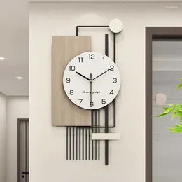 Horloges murales Design de batterie suspendu moderne lumière de luxe salon Vintage Reloj Pared Decorativo décoration de la maison