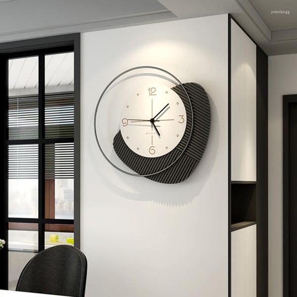 Horloges murales Batterie Led Antique Horloge Moderne Or Noir Lumineux Minimaliste Intérieur Pendule Relogio De Parede Room Decor