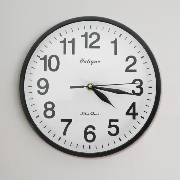 Relojes de pared Reloj negro Cuarzo Decorativo Colgante Habitación Contemporánea Oficina moderna silenciosa