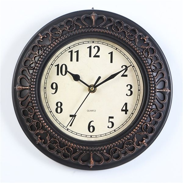 Horloges murales Sculpté Vingate Horloge Rétro Motif En Bois Exquis Miroir En Verre Vieux Muet Suspendu Montre Horloges Salon Chambre 220830