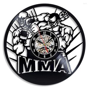 Wandklokken Champions MMA Record Clock Modern Design Fight Sport Thema Vintage Watch Home Decor Cadeaus voor mannen