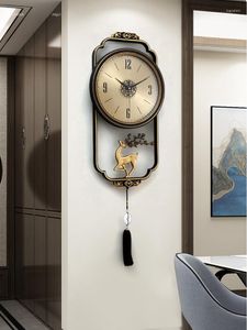Horloges murales chinois pur cuivre lumière luxe moderne horloge maison 2023 haut de gamme Quartz