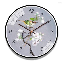 Horloges murales Horloge de grande taille Peinture chinoise Plum Bossom Sytle Mouvement silencieux Rondes en métal Mode de balayage précis