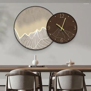 Horloges murales Horloge Restaurant Peinture décorative Chambre à coucher Montre suspendue Créativité Décoration de la maison Muet Chevet Moderne Simple