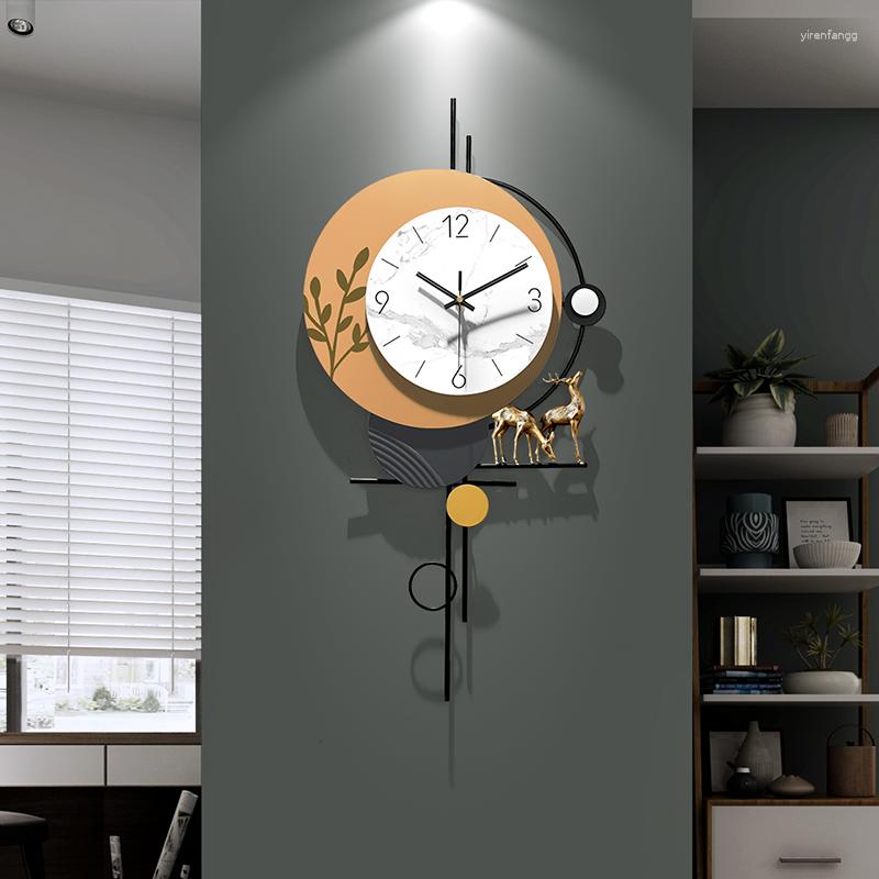 Horloges murales créatives horloge nordique design moderne salon grande lumière luxe métal art fond silencieux bureau décor à la maison