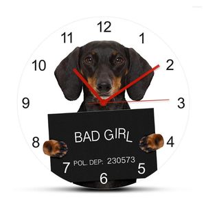 Relojes de pared Tazas criminales Reloj de perro con nombre personalizado Prisión divertida Cachorro Retrato Amante Regalo Decoración veterinaria