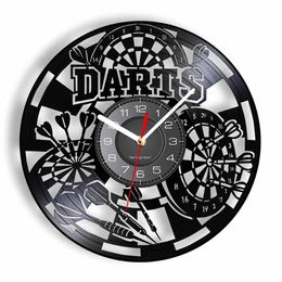 Horloges murales Dart Game Bar Vinyl Record horloge Man Cave Room Decoration Vintage Timing Board Night Club Disk Craft Q240509