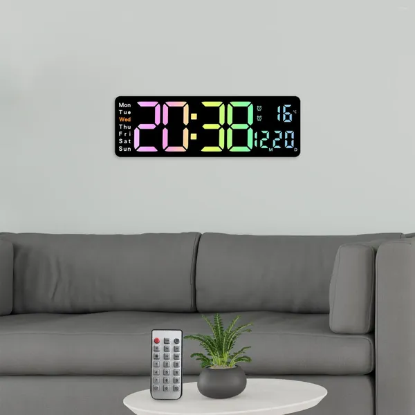 Horloges murales Horloge numérique avec télécommande colorée lumière ambiante silencieuse électronique moderne pour chambre à coucher décor de salle de classe