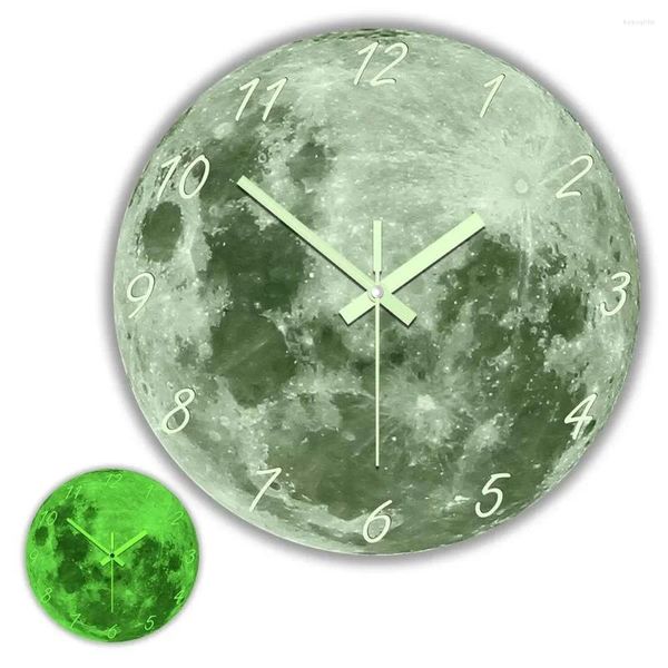 Horloges murales brillent dans l'horloge de la lune sombre pour le salon Design moderne Lumineuse Night Light Decor Home Decorz Silent Quartz Watch