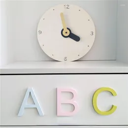 Wall Clocks Ins Nordic Home Originele houten geruisloze klokdecoratie kinderkamermodel