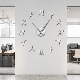 Wandklokken Karate Taekwondo Grote DIY Clock Atleet Fighting Mirror Stickers Watch Living Room Decoration Horologe 220909