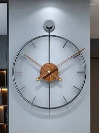 Relojes de pared Gran reloj 3D Arte Relojes de metal de lujo Diseño de dormitorio silencioso Sala de estar Modern Decoration Regalo