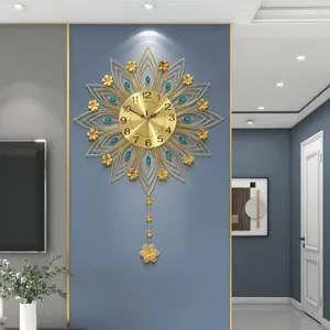 Wandklokken Grote Klok Mute Met Zwenkbaar Modern Design Voor Luxe Huis Woonkamer Decoratie Ornament Ambachten Horloges