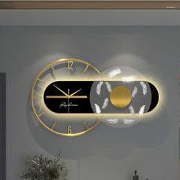 Horloges Murales Grande Horloge En Métal Art Minimaliste Mode Nordique Creative Simple Luxueux Led Lumières Décor À La Maison Pour Salon Wanduhr B