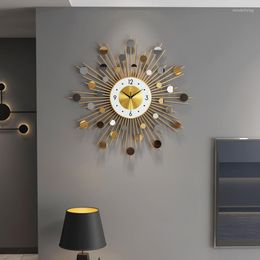 Horloges murales grande horloge Simple mode salon Art silencieux luxe métal nordique créatif chambre Reloj De Pared décor à la maison