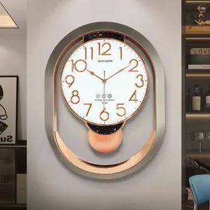 Horloges murales Light Luxury Swing Clock Salon Home Fashion Montre suspendue Simple Temps moderne