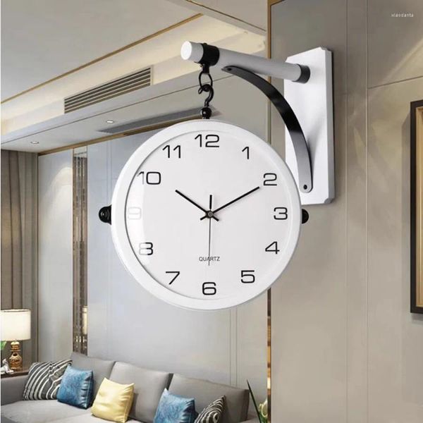 Relojes de pared Sala de estar Reloj Decoración Mano Regalo Arte único Elegantes ganchos Round Modern White Movimiento Wanduhr Decoración del hogar