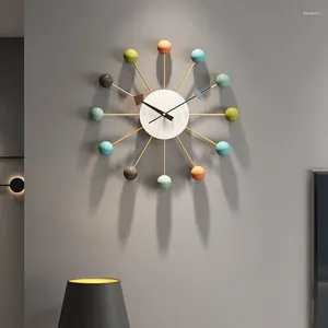 Horloges murales salon montre de ménage salle à manger à la mode horloge muette lumière décoration de luxe TV moderne créatif
