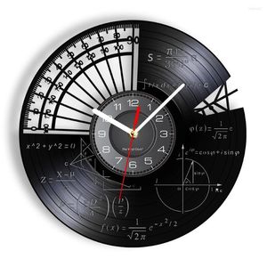 Relojes de pared Reloj de registro de ecuaciones matemáticas para la escuela Aula Ciencia Física Obra de arte Diseño moderno Reloj vintage