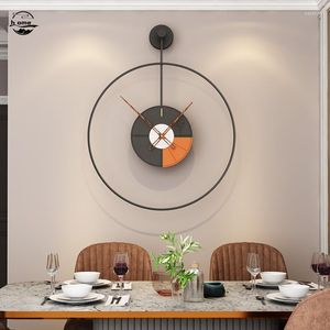 Orologi da parete Orologio minimalista Rotondo nero Design moderno creativo Grande batteria di lusso in metallo Moda Reloj De Pared Para Sala