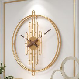 Horloges murales Horloge nordique minimaliste Design moderne Mécanisme silencieux doré Horloge esthétique créative Décor de salon