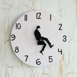 Wandklokken Ministerie van Silly Walks Clock Duurzaam Timer voor Woondecoratie Comedian Decor Novelty Horloge Grappig