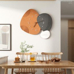 Wandklokken moderne minimalistische klok houten geometrische stille single single face woonkamer keuken achtergrond hangende zegary