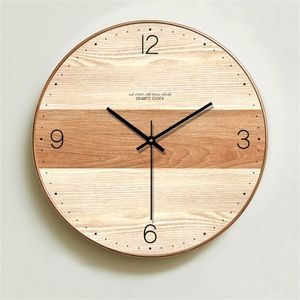 Horloges murales Horloge en bois simple et moderne Silencieuse pour chambre à coucher Décor artistique Grand bois Style nordique Montre suspendue 14 pouces 220909