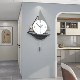 Horloges murales Horloge de voilier balançoire moderne charmante décoration de salon minimaliste nordique suspendue innovante pour les maisons élégantes