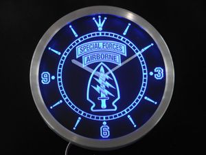 Relojes de pared Nc0212 Fuerzas especiales del ejército de EE. UU. Señales de luz de neón transportadas por aire Reloj LED