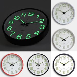 Wandklokken Nachtlampje Tijd met haaknummer Ronde 30cm Quartz Clock Home Decor Silent Non-tikken Plastic