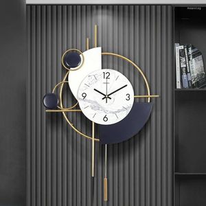 Horloges murales Nordic Salon Entrée Marbrure Horloge en métal Muet Simple Suspendu El Restaurant Hall Montre Décorations