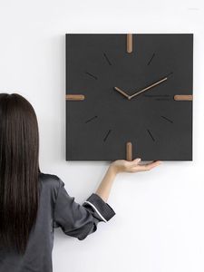 Horloges murales nordique luxe horloge salon créatif moderne bois décor à la maison grande montre silencieuse décoration idées cadeaux