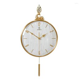 Orologi da parete Orologio in oro di lusso nordico Design moderno Pendolo in metallo Decorazioni per la casa Orologio silenzioso Decorazione del soggiorno Regalo