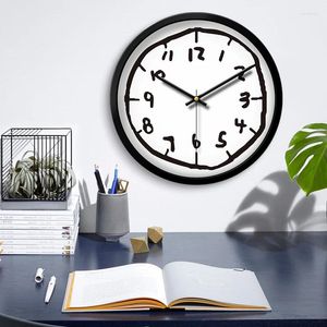 Horloges murales Nordique Moderne Simple Belle Radio Wave Salons Ménage À La Mode Montres Créatives