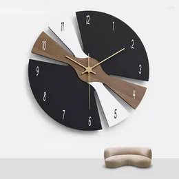 Horloges murales Horloge en bois nordique muet moderne minimaliste suspendu salon créatif décoration de la maison