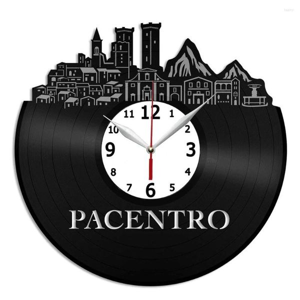 Horloges murales Pacentro Italie Skyline Art Horloge Cadeau Fait À La Main Pour Cuisine Bureau Chambre Affiche Moderne