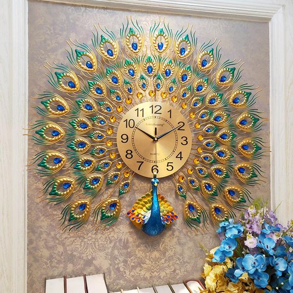 Relojes de pared Pavos reales Relojes Sala de estar Moda familiar Gran decoración europea Reloj de cuarzo silencioso creativo
