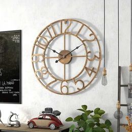 Horloges murales Retro Metal Clove Creative Iron Art Decoration Digital Life Life Room Regarder Home Hanging Big Q240509